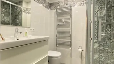 Piso en alquiler en Calle del Doctor Velasco, Plaza Mayor-San Agustín (Segovia Capital) de 1.900 €<span>/mes</span>