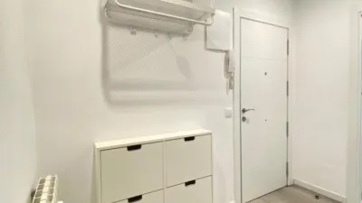 Piso en alquiler en Calle del Doctor Velasco, Plaza Mayor-San Agustín (Segovia Capital) de 1.900 €<span>/mes</span>