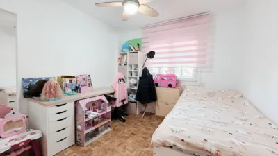 Piso en venta en Avenida de Santa Eugenia, Santa Eugenia (Distrito Villa de Vallecas. Madrid Capital) de 390.000 €