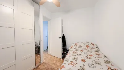 Piso en venta en Avenida de Santa Eugenia, Santa Eugenia (Distrito Villa de Vallecas. Madrid Capital) de 390.000 €