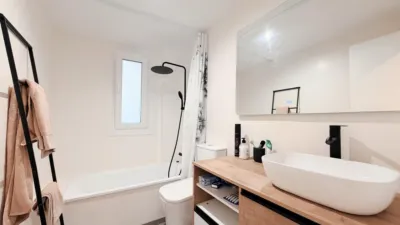 Piso en venta en Avenida de Santa Eugenia, Santa Eugenia (Distrito Villa de Vallecas. Madrid Capital) de 390.000 €