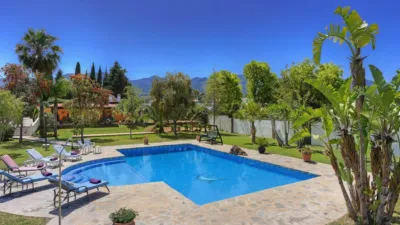 Chalet on Calle Taralpe 94 photo 3