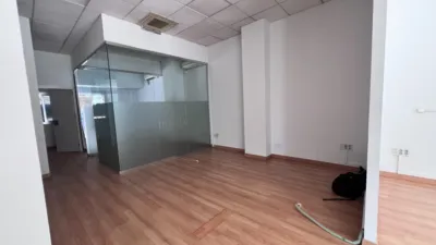 Local comercial en alquiler en Pasaje Herrera Oria, Carranque (Distrito Cruz de Humilladero. Málaga Capital) de 1.800 €<span>/mes</span>