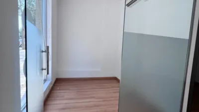 Local comercial en alquiler en Pasaje Herrera Oria, Carranque (Distrito Cruz de Humilladero. Málaga Capital) de 1.800 €<span>/mes</span>
