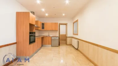 Apartment in Centre photo 4
