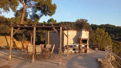 Chalet in Ciutat Jardi 1 photo 4