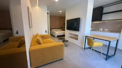 Apartment in University Area photo 5