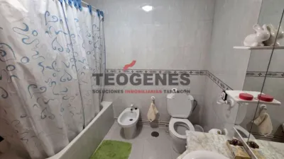 Chalet en venta en Calle Hinojo, Barajas de Melo de 89.000 €