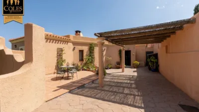 Chalet on Cl Murillo Street photo 8