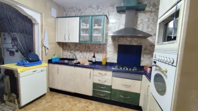 Apartment on Manuel Vazquez Montalban Street photo 12