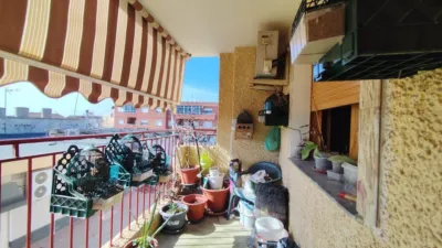 Apartment on Manuel Vazquez Montalban Street photo 23