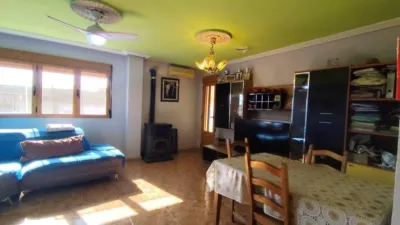 Apartment on Manuel Vazquez Montalban Street photo 25