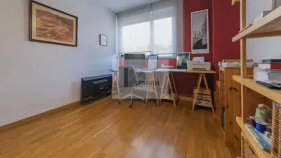 Piso en venta en Calle de Tiburcio de Redín, Rochapea - Arrotxapea (Pamplona - Iruña) de 235.000 €
