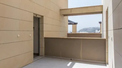 Apartment in Paseo Maritimo Area photo 24