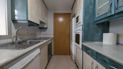 Piso en alquiler en Calle del Pintor Antonio Saura - Imagen 8