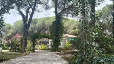 Chalet on Jacinto Benavente Street photo 17