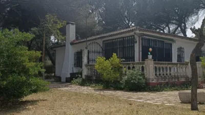 Chalet on Jacinto Benavente Street photo 2