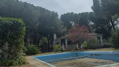 Chalet on Jacinto Benavente Street photo 27