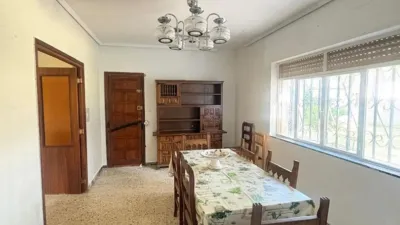 Chalet on Jacinto Benavente Street photo 33