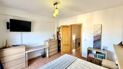 Casa adosada en venta en Calle de Luis Cernuda, Humilladero de 199.000 €