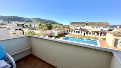 Casa adosada en venta en Calle de Luis Cernuda, Humilladero de 199.000 €