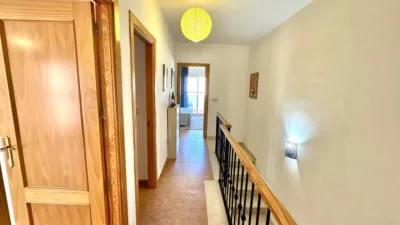Casa adosada en venta en Calle de Luis Cernuda, Humilladero de 199.000 €