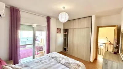 Casa adosada en venta en Calle de Luis Cernuda, Humilladero de 199.000 €