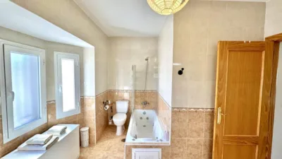 Casa adosada en venta en Calle de Luis Cernuda, Humilladero de 199.000 €