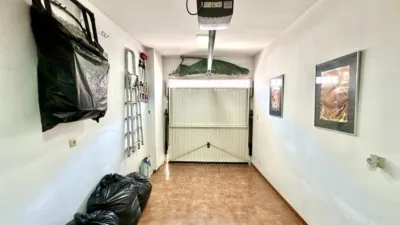 Casa adosada en venta en Calle de Luis Cernuda, Humilladero de 199.000 €