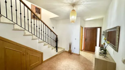 Casa adosada en venta en Calle de Luis Cernuda, Humilladero de 199.000 €
