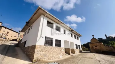 Semi-detached house on Calle de la Fuente photo 3