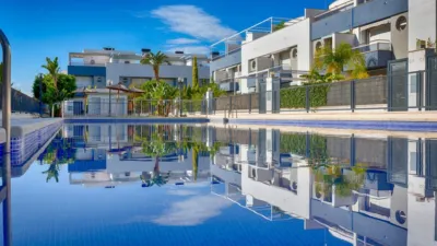 Casa adossada en venda a Avinguda Mar, 88, a prop de Carrer Costa Canaria, Almenara de 204.990 €