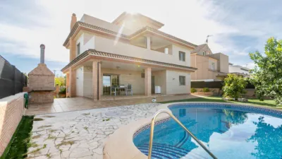 Chalet en venta en Carrer de Tavernes de la Valldigna, Santa Anna-Urbanitzacions (Gandia) de 699.000 €