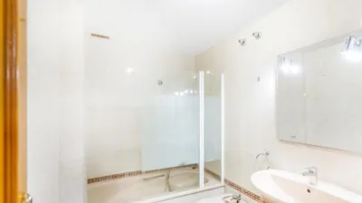 Flat at Calle A. Salvador Fernandez Ros, No. 4 photo 15
