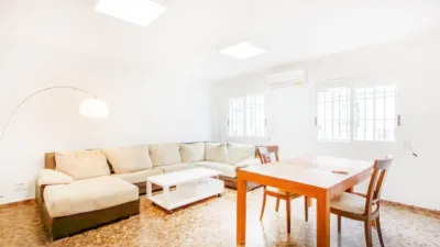 Flat at Calle A. Salvador Fernandez Ros, No. 4 photo 2