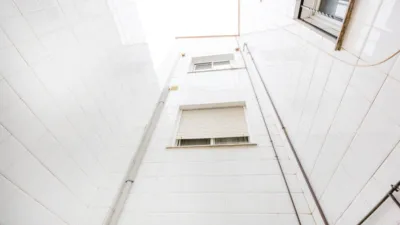Flat at Calle A. Salvador Fernandez Ros, No. 4 photo 8