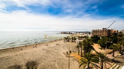 Piso en Carrer de Campoamor photo 3