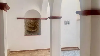 Apartment in Centre photo 9