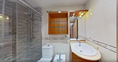 Apartment in Centre photo 19