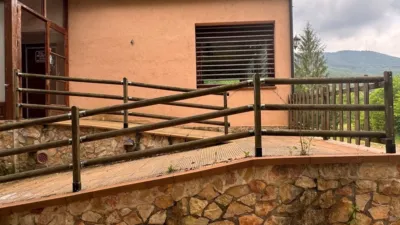 Chalet on Avenida de Santa Coloma photo 3