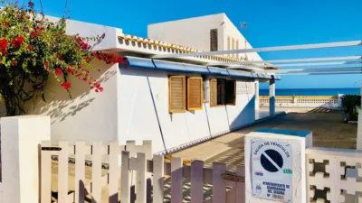 Chalet in Playa de La Roqueta photo 3
