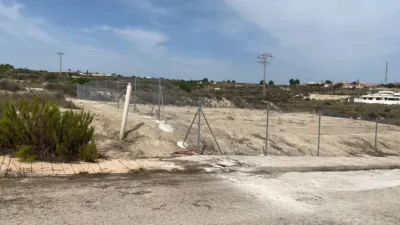 Terreno en venta en Calle Tomás López - Vista 2
