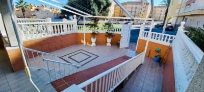 House on Calle Vinas Las, No. 51 photo 3