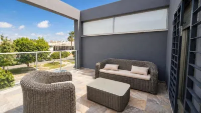Townhouse on Avenida de Tenerife photo 20