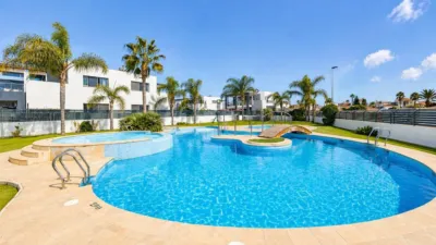 Townhouse on Avenida de Tenerife photo 23