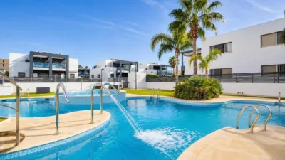 Townhouse on Avenida de Tenerife photo 24