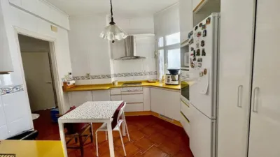 Apartment on Paulino Mendivil Street photo 32