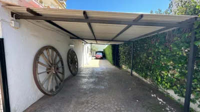 Chalet en venta en Calle Figurillas, Cortijo de Maza-Finca Monsálvez-El Olivar (Distrito Churriana. Málaga Capital) de 1.050.000 €
