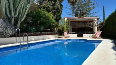 Chalet en venta en Calle Figurillas, Cortijo de Maza-Finca Monsálvez-El Olivar (Distrito Churriana. Málaga Capital) de 1.050.000 €