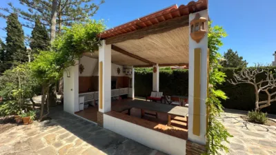 Chalet en venta en Calle Figurillas, Cortijo de Maza-Finca Monsálvez-El Olivar (Distrito Churriana. Málaga Capital) de 1.050.000 €
